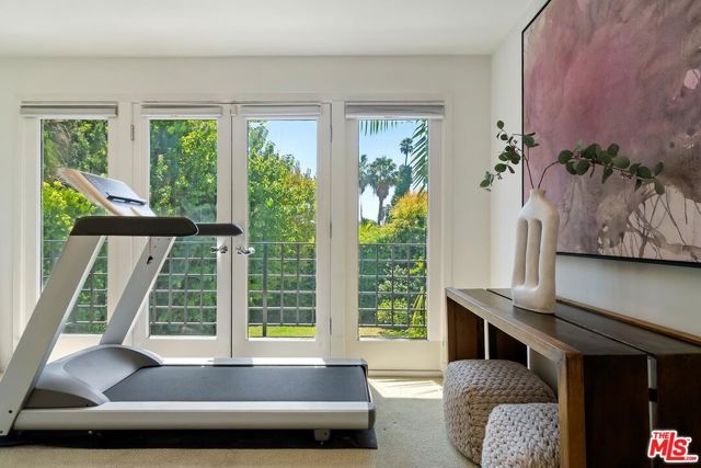 524 N Canon Drive, Beverly Hills, CA 90210