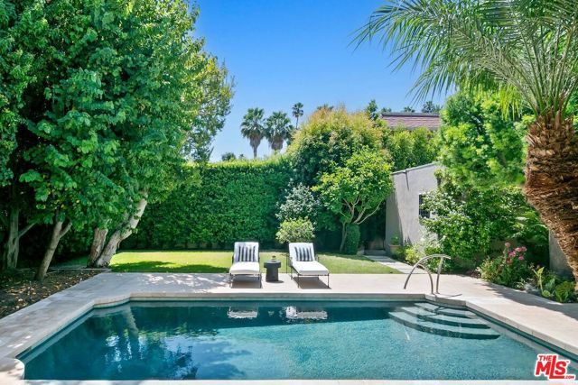 524 N Canon Drive, Beverly Hills, CA 90210