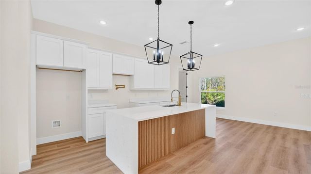 257 LAGO VISTA STREET, Debary, FL 32713