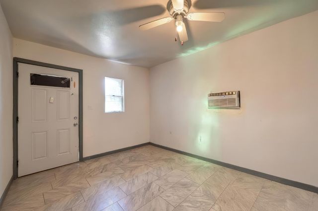 5070 Martin Luther King jr blvd, Sacramento, CA 10820