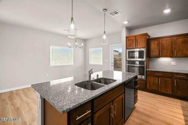 11145 BLAZING STAR Place, El Paso, TX 79934