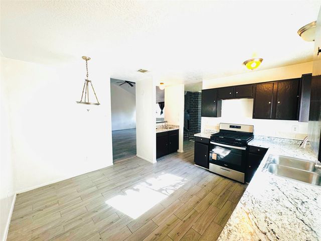 1803 Ripple Creek Drive, Missouri City, TX 77489