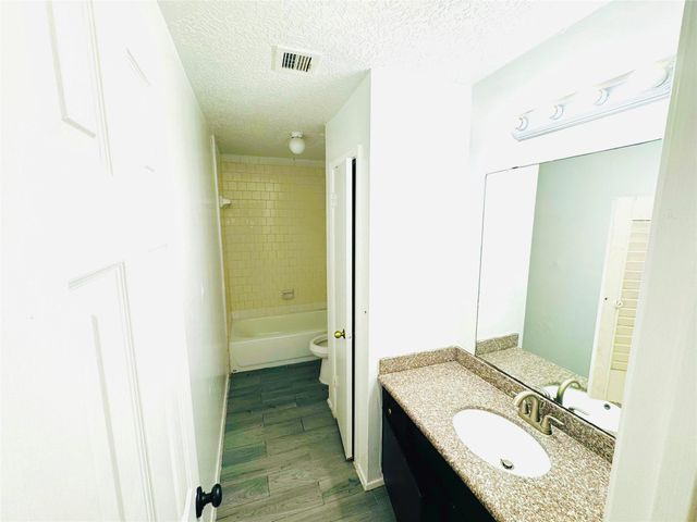 1803 Ripple Creek Drive, Missouri City, TX 77489