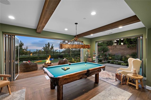 137 Sunset, Irvine, CA 92602
