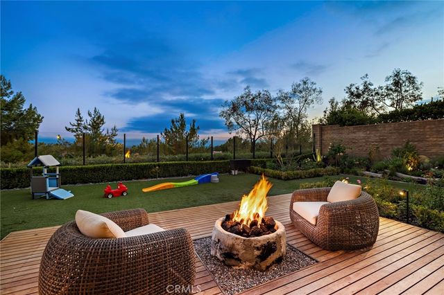 137 Sunset, Irvine, CA 92602