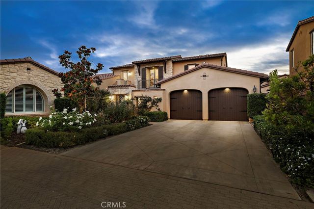 137 Sunset, Irvine, CA 92602