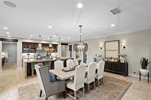 137 Sunset, Irvine, CA 92602