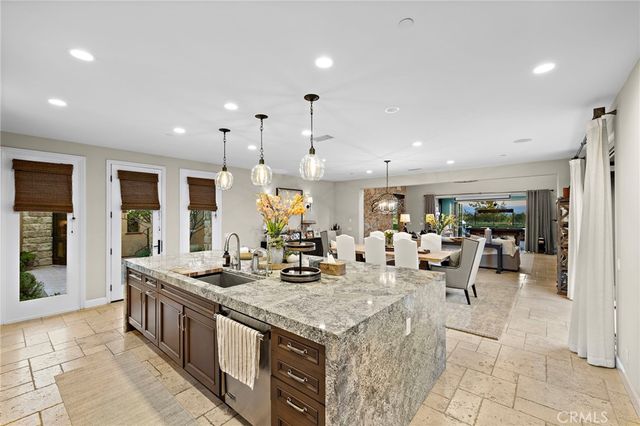 137 Sunset, Irvine, CA 92602