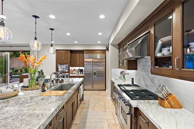 137 Sunset, Irvine, CA 92602