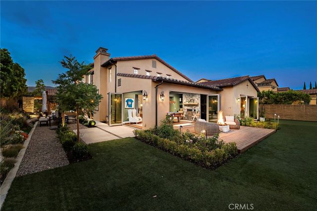 137 Sunset, Irvine, CA 92602
