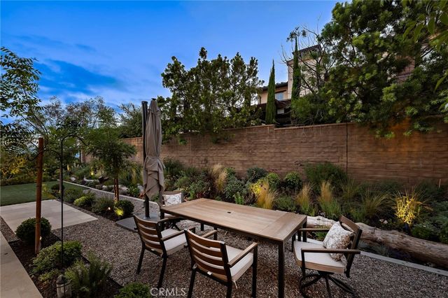 137 Sunset, Irvine, CA 92602