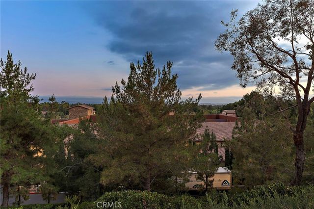 137 Sunset, Irvine, CA 92602