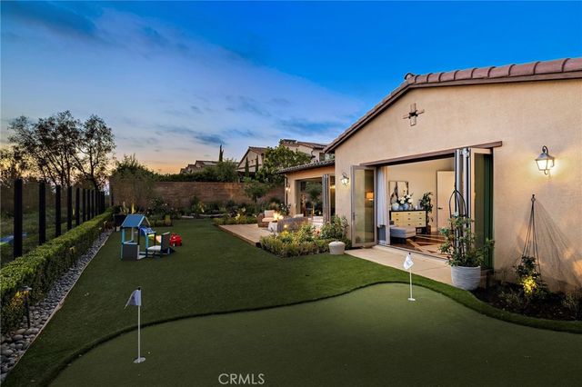 137 Sunset, Irvine, CA 92602