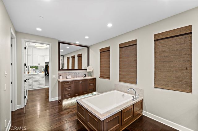 137 Sunset, Irvine, CA 92602
