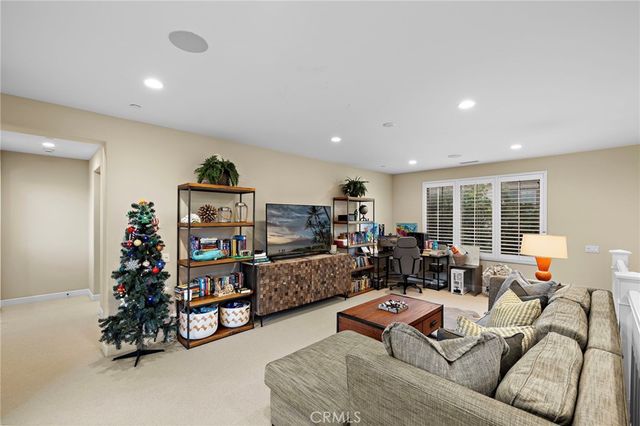 137 Sunset, Irvine, CA 92602