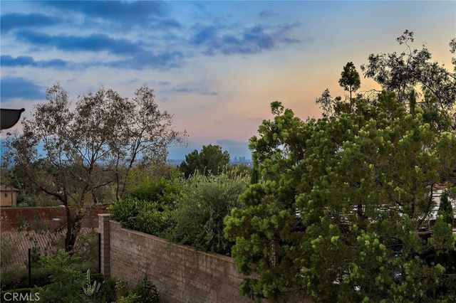 137 Sunset, Irvine, CA 92602