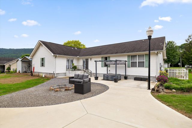 170 Misty Meadow Drive, South Pittsburg, TN 37380