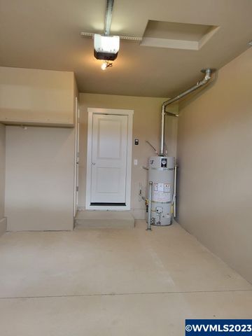 3736 Peter Ln NE, Salem, OR 97305