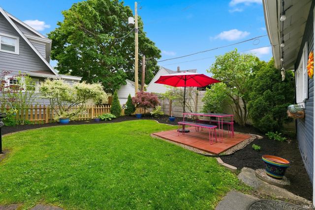 1026 Maxine Drive, Fort Wayne, IN 46807
