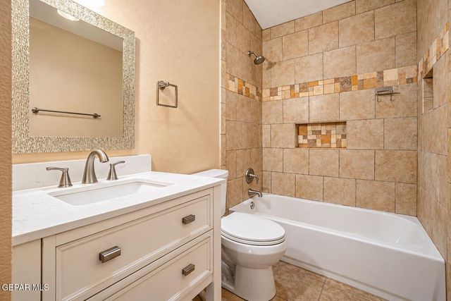 3676 LA CUESTA Drive, El Paso, TX 79936