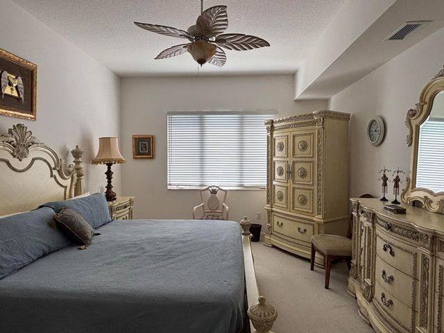 24 Harbour Isle Drive W 305, Fort Pierce, FL 34949