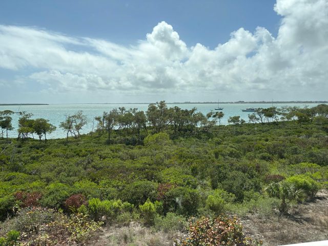 24 Harbour Isle Drive W 305, Fort Pierce, FL 34949