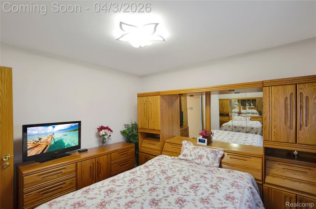 29821 Wagner Drive, Warren, MI 48093