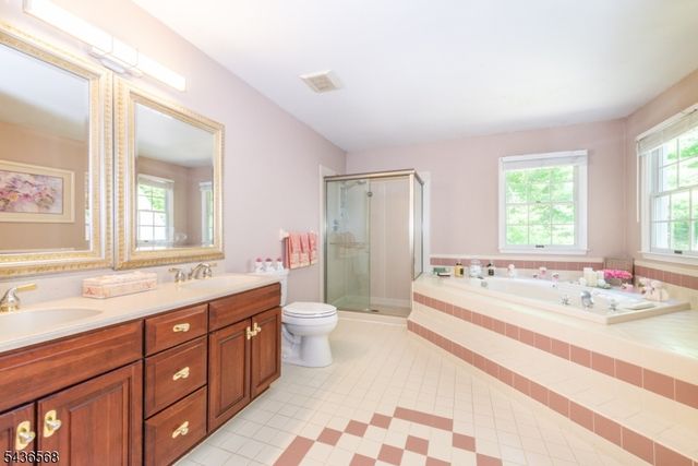 36 Waters Edge, Sparta Twp., NJ 07871