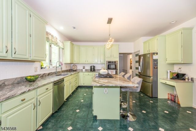 36 Waters Edge, Sparta Twp., NJ 07871