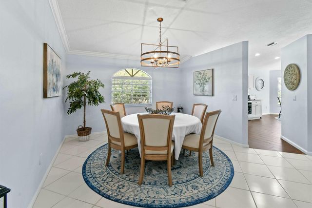 252 Legendary Circle, Palm Beach Gardens, FL 33418