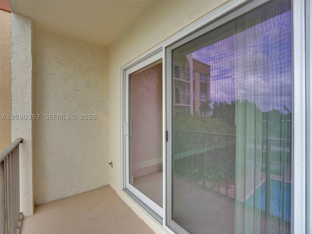 400 N Riverside Dr 303, Pompano Beach, FL 33062