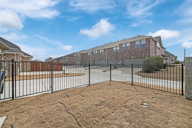 2650 Bechtol Street, Garland, TX 75042