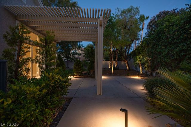 1320 Elk River Circle, Las Vegas, NV 89134