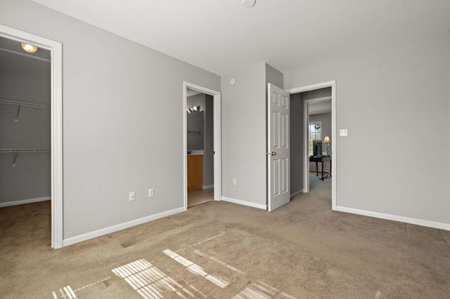 2896 Cambridge Way, Highland, IN 46322