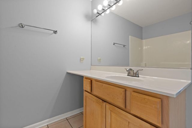 2896 Cambridge Way, Highland, IN 46322