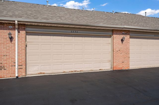 2896 Cambridge Way, Highland, IN 46322