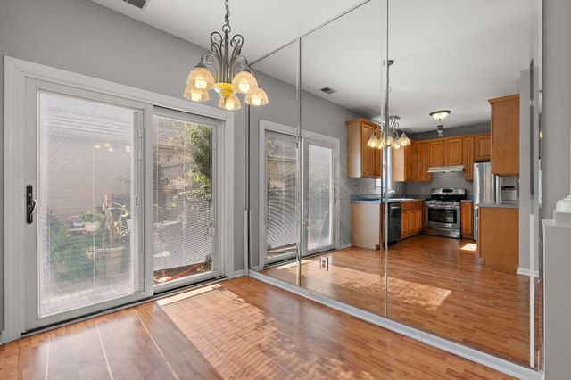 2896 Cambridge Way, Highland, IN 46322