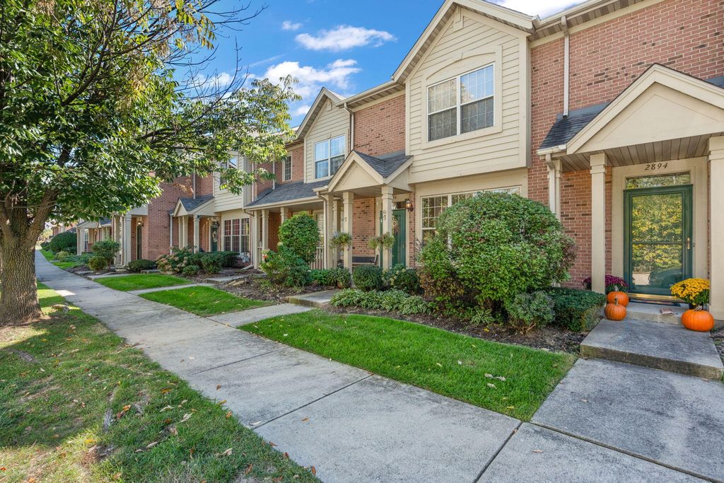 2896 Cambridge Way, Highland, IN 46322