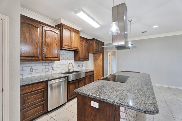 3709 Winding Way, Granbury, TX 76049