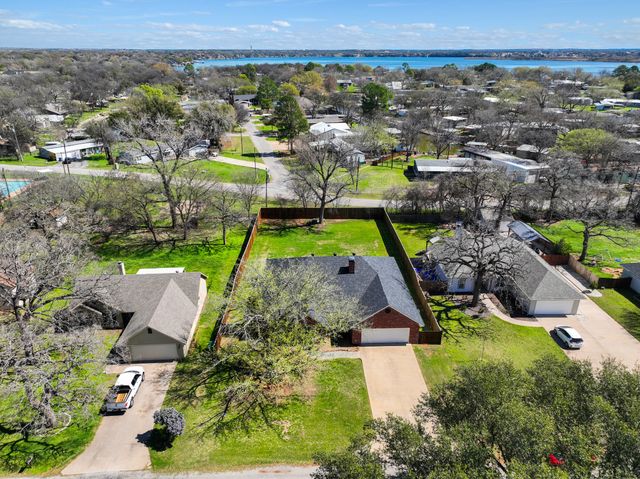 3709 Winding Way, Granbury, TX 76049