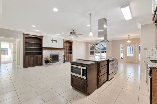 3709 Winding Way, Granbury, TX 76049