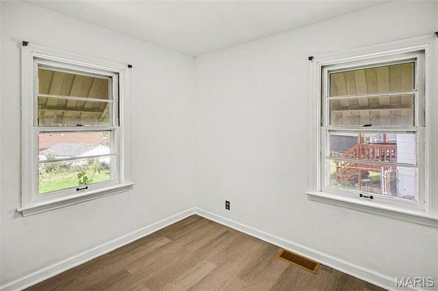 10205 Saint Daniel Lane, St Ann, MO 63074