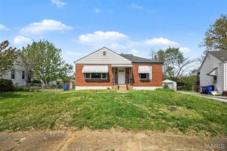 10205 Saint Daniel Lane, St Ann, MO 63074