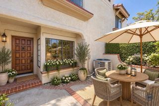 460 Country Club Drive C, Simi Valley, CA 93065