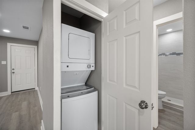 702 E 1st Avenue, Corsicana, TX 75110