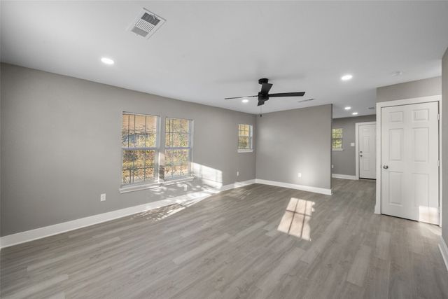 702 E 1st Avenue, Corsicana, TX 75110