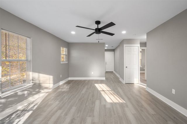 702 E 1st Avenue, Corsicana, TX 75110