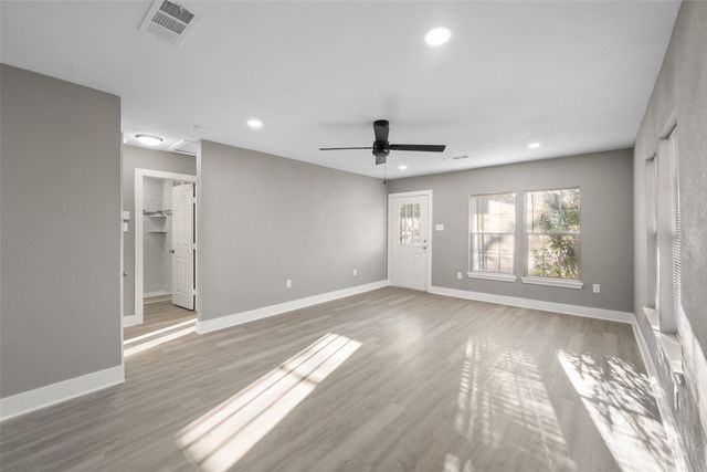 702 E 1st Avenue, Corsicana, TX 75110