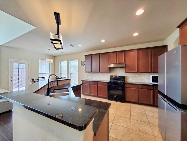 1436 Lindo DR, Leander, TX 78641