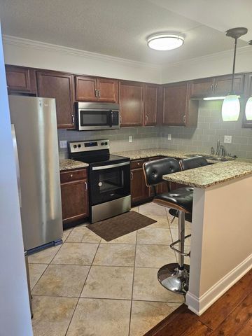 1131 Stringers Ridge Road Apt 11a, Chattanooga, TN 37405